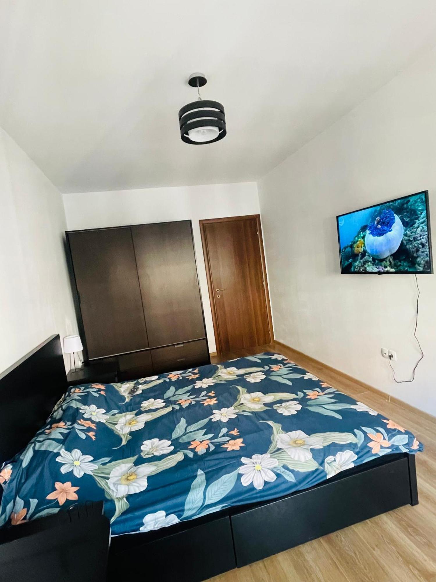 Cozy Apartment With Free Parking Cluj-Napoca Buitenkant foto